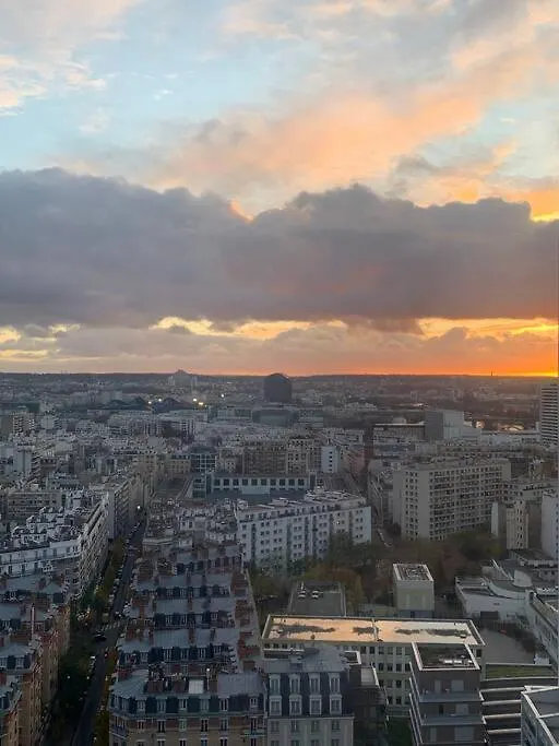 Rare 75m2 Parisian Apartment, Breathtaking Views! Apartament *
